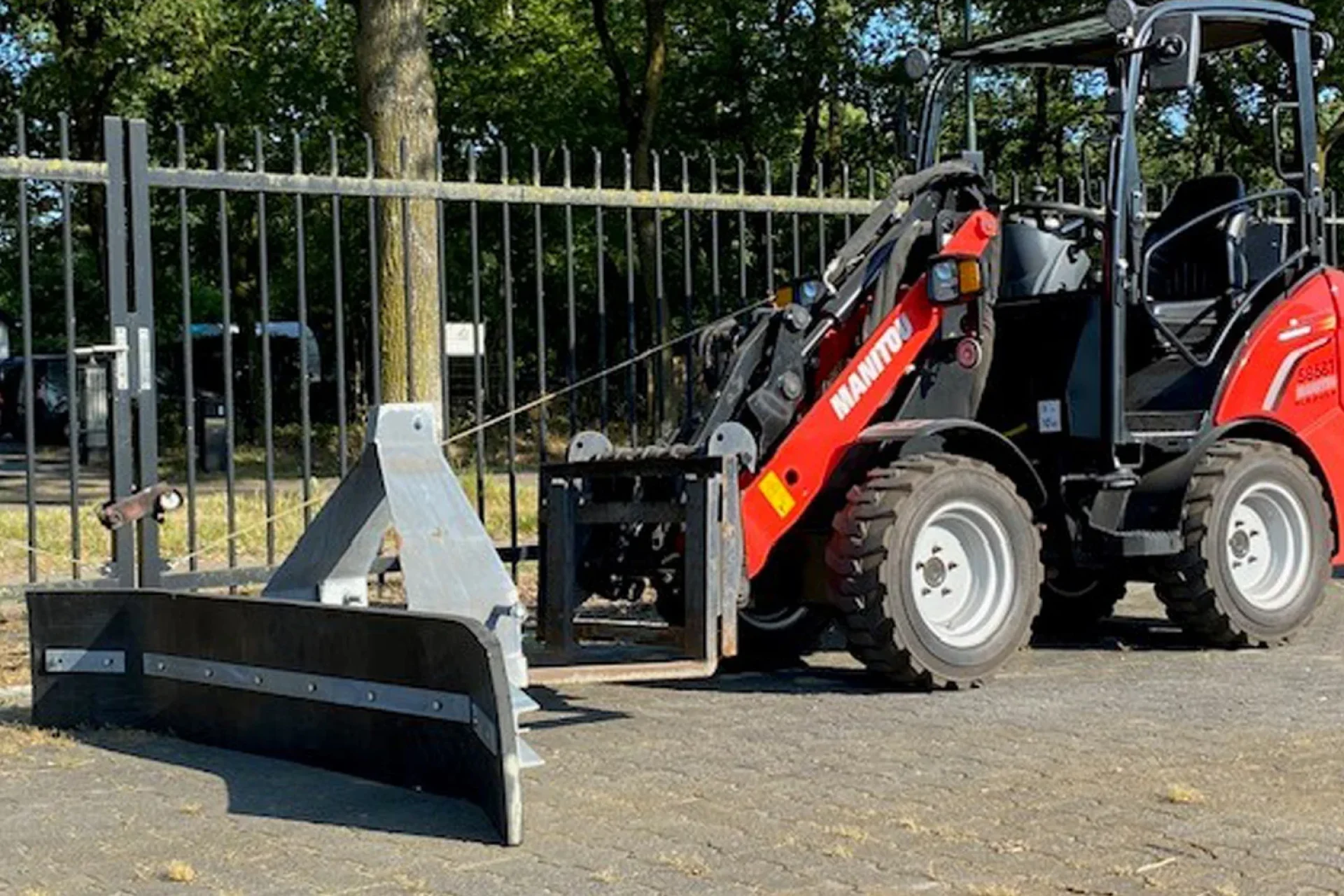rubberschaaf_shovel-1